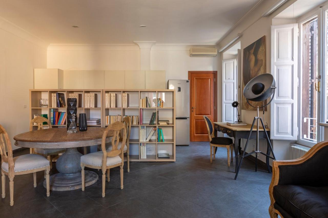 Casa Imperiale, A Burghesius Home * Rom