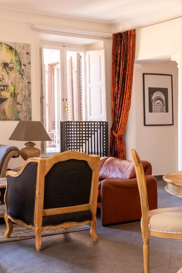 Apartment Casa Imperiale, A Burghesius Home *